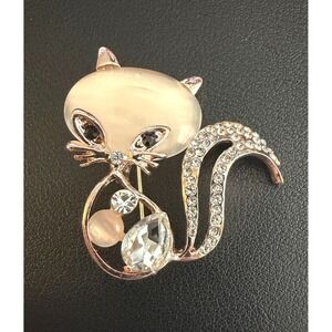 Cat Brooch Rhinestone Rose Gold Tone